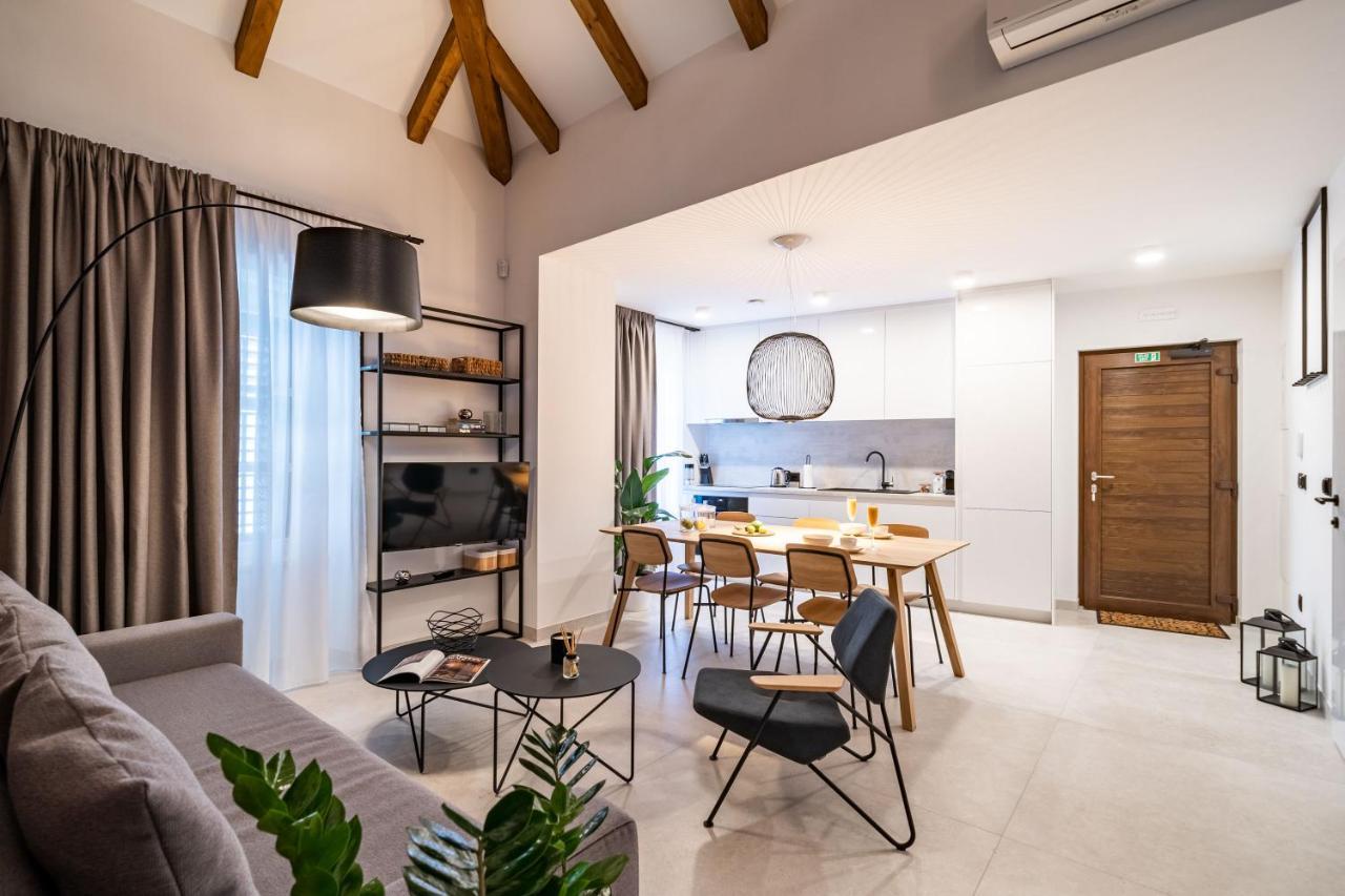 Agape Suite Old Town-Luxury Two Bedroom Apartment دوبروفينك المظهر الخارجي الصورة