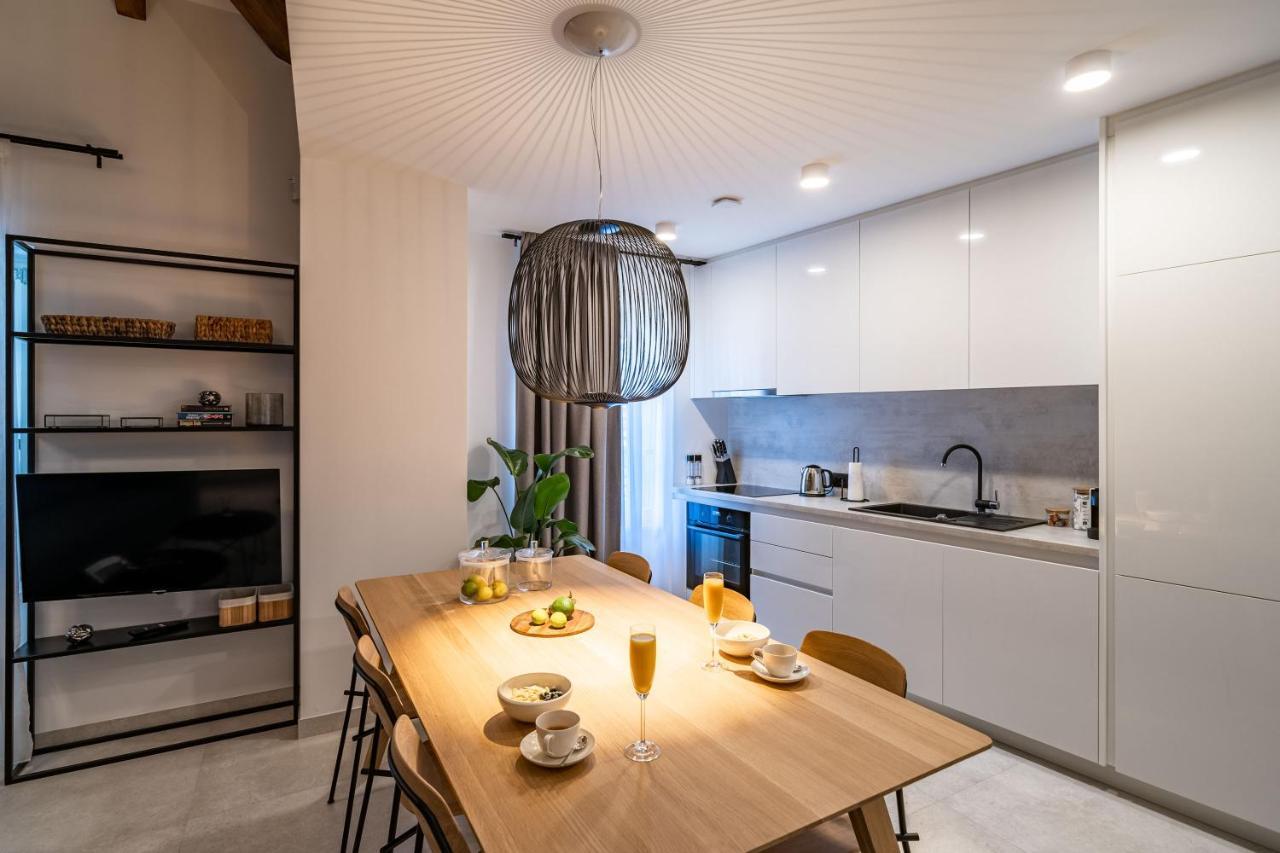 Agape Suite Old Town-Luxury Two Bedroom Apartment دوبروفينك المظهر الخارجي الصورة