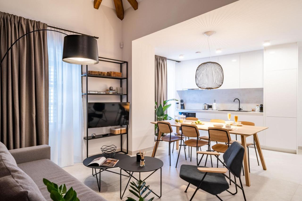 Agape Suite Old Town-Luxury Two Bedroom Apartment دوبروفينك المظهر الخارجي الصورة