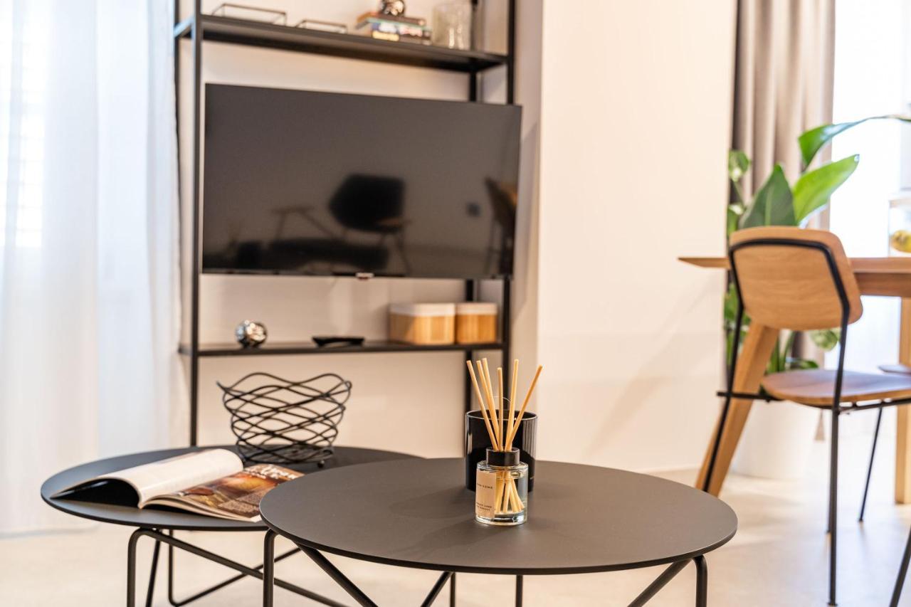 Agape Suite Old Town-Luxury Two Bedroom Apartment دوبروفينك المظهر الخارجي الصورة
